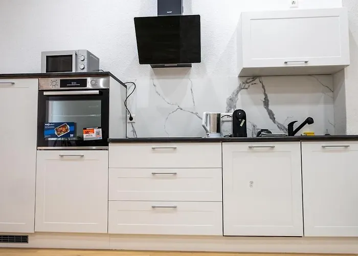 شقة Stylish 1 With Designer Kitchen *